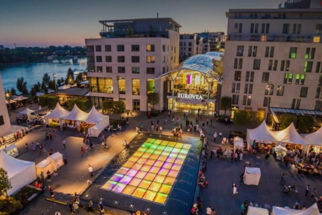 Eurovea Cozy Studio Lägenhet Bratislava Exteriör bild